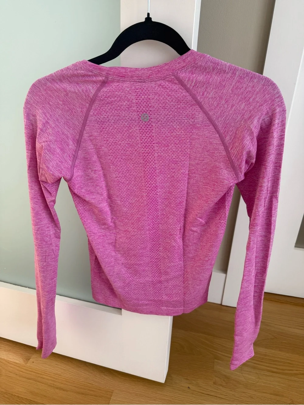 Lululemon Waist Length Swiftly sz4 Pink